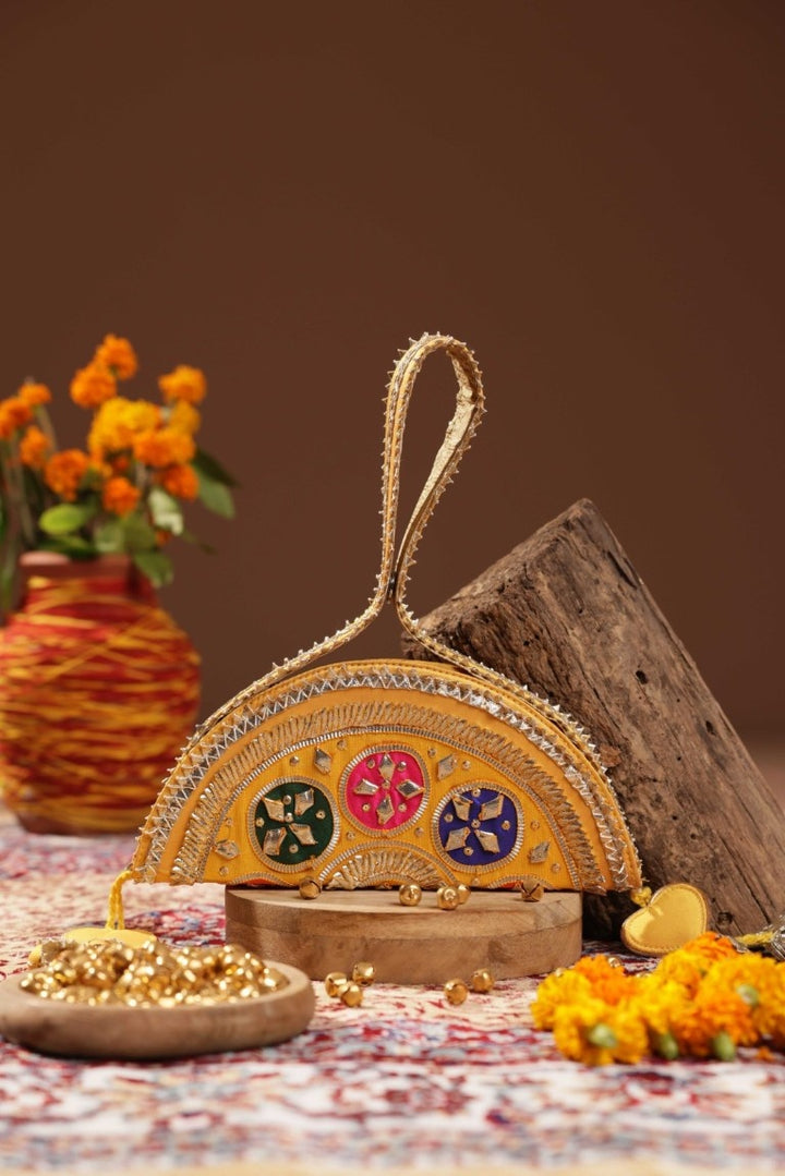 CHAAND HANDBAG - YELLOW