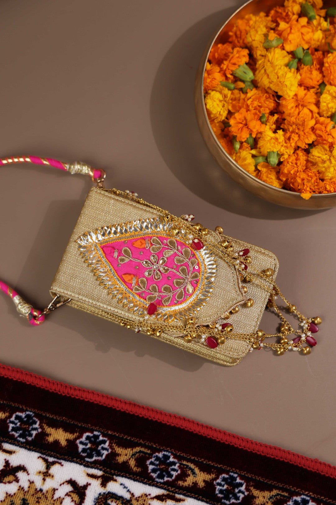 UTSAV MOBILE SLING - RANI PINK