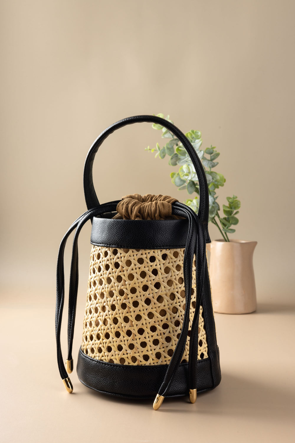 Black Meadow Bucket Bag - Suave Bags