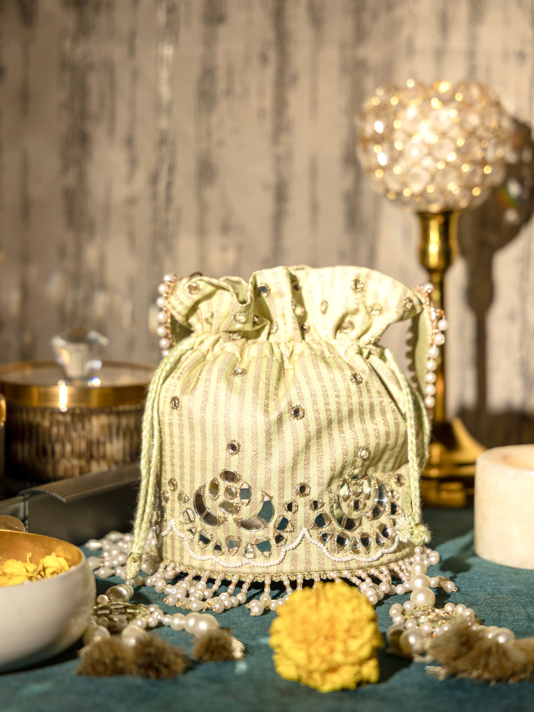 Aaina potli Bag - Pastel Green - Suave Bags