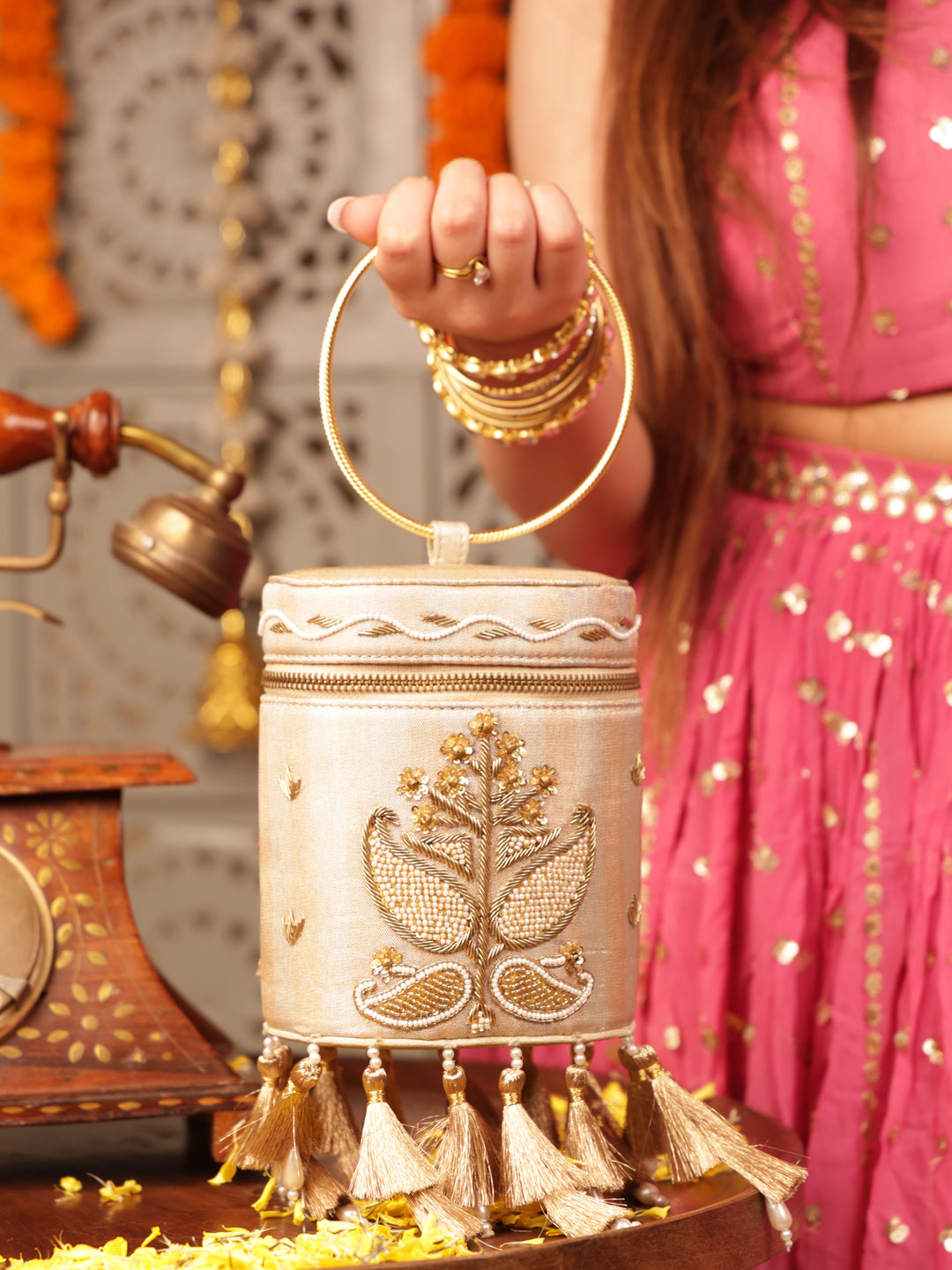 Zariyah Bucket Bag - Suave Bags