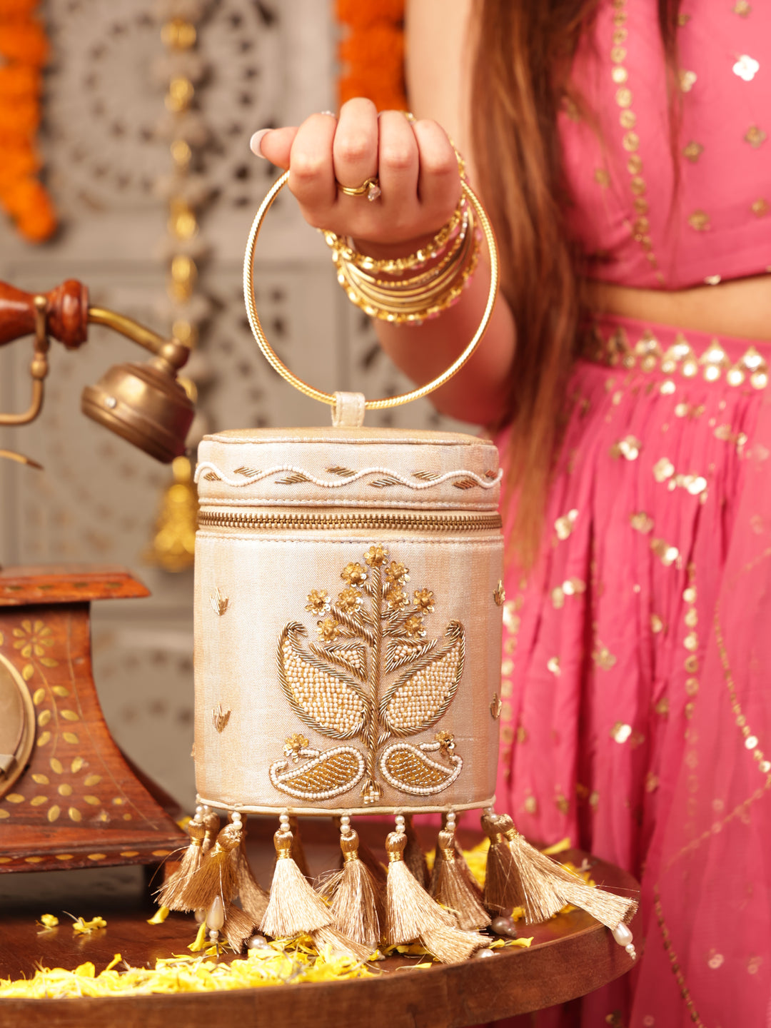 Zariyah Bucket Bag - Suave Bags