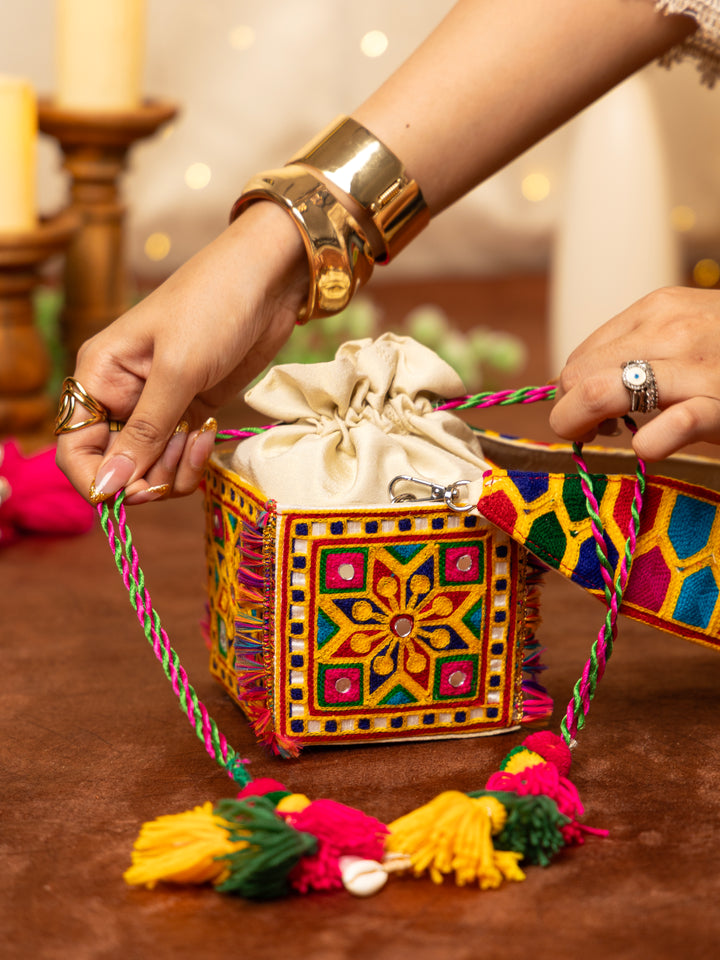 Mandala Potli bag - Suave Bags