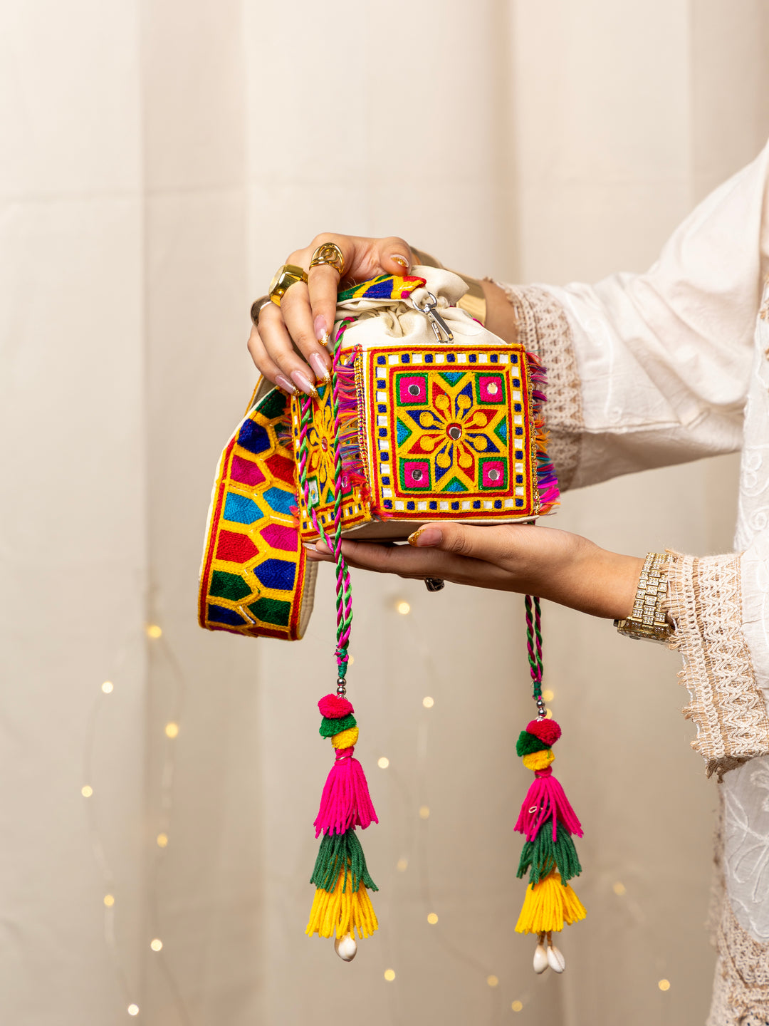 Mandala Potli bag - Suave Bags