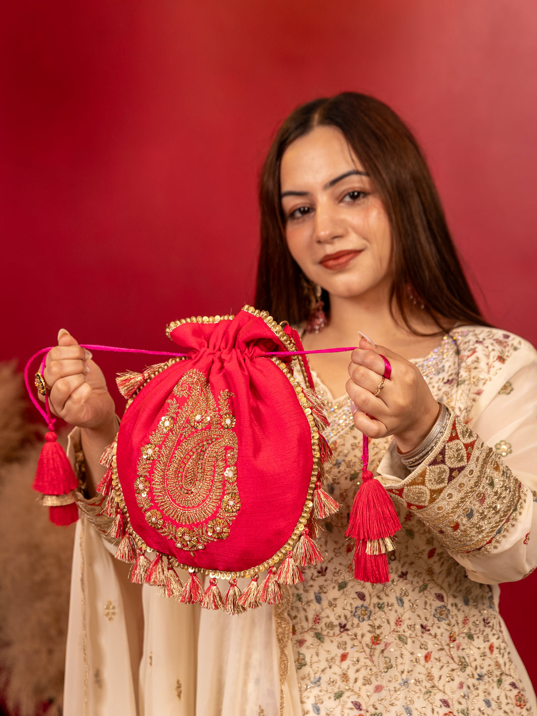 Gulzaar potli bag - Rani pink - Suave Bags
