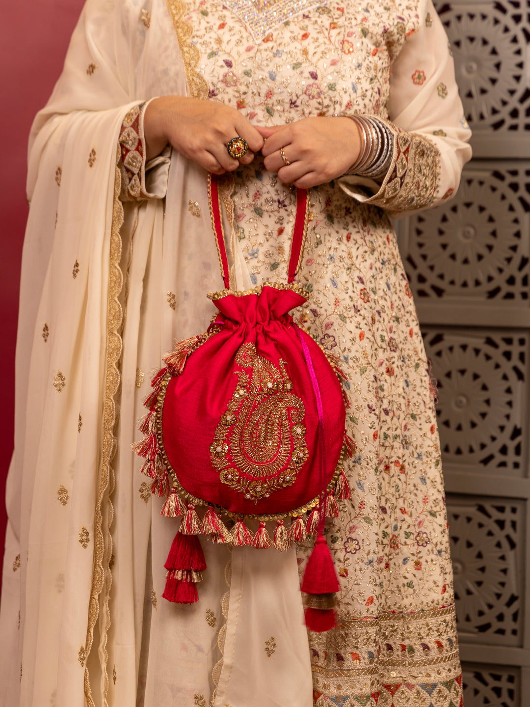 Gulzaar potli bag - Rani pink - Suave Bags