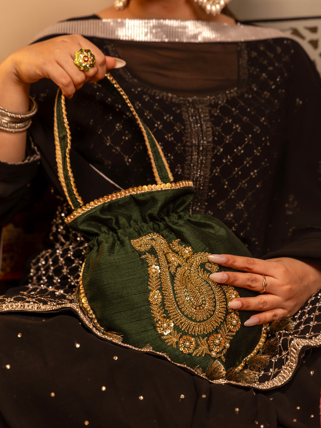 Gulzaar potli bag - Bottle green - Suave Bags