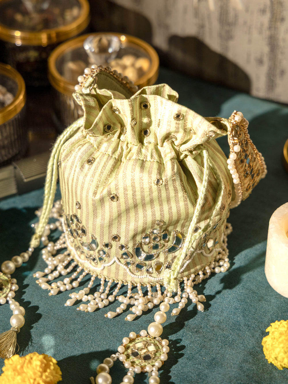 Aaina potli Bag - Pastel Green - Suave Bags