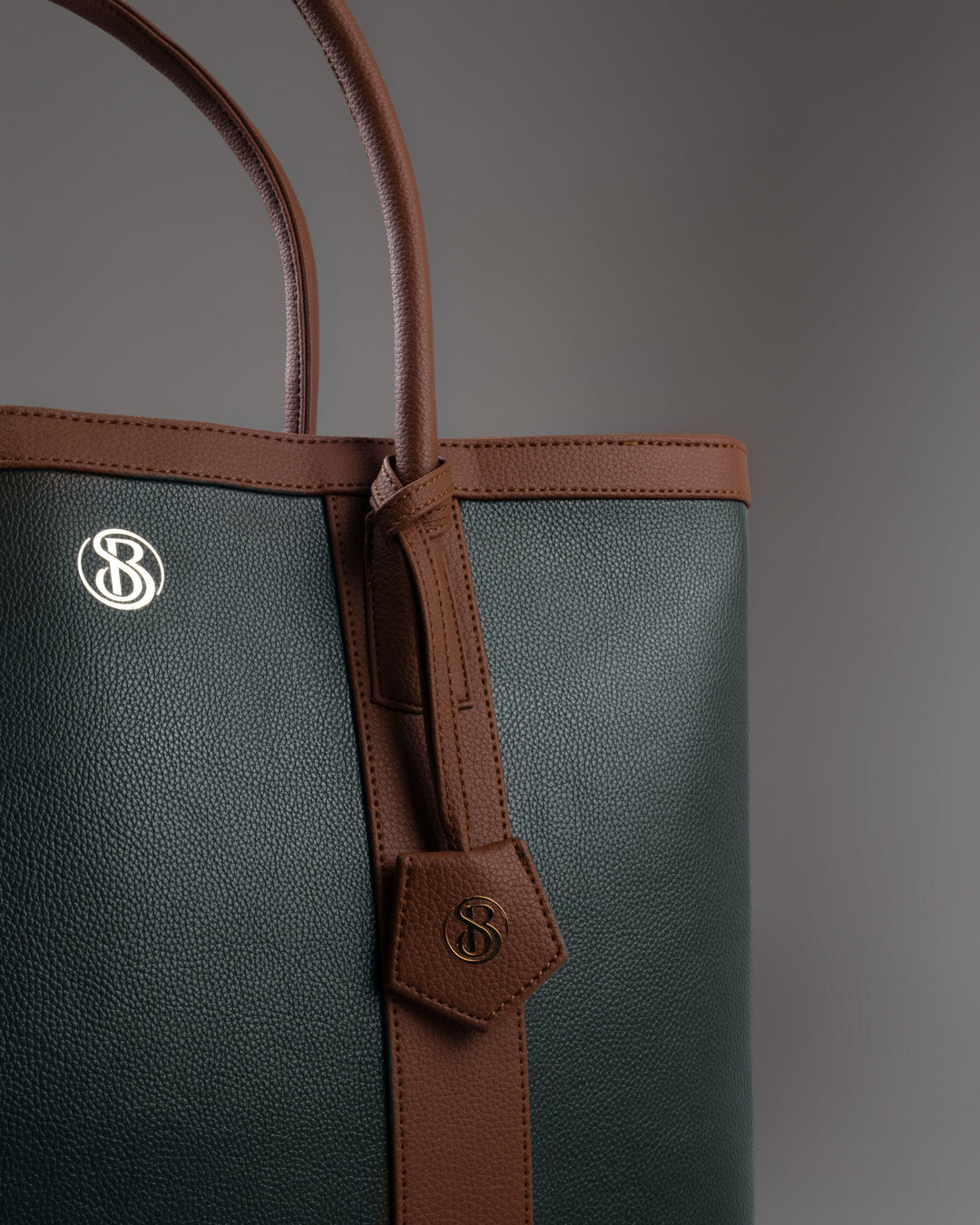 The Cambridge Classic Tote - Olive / tan Combo - Suave Bags Olive / tan Combo