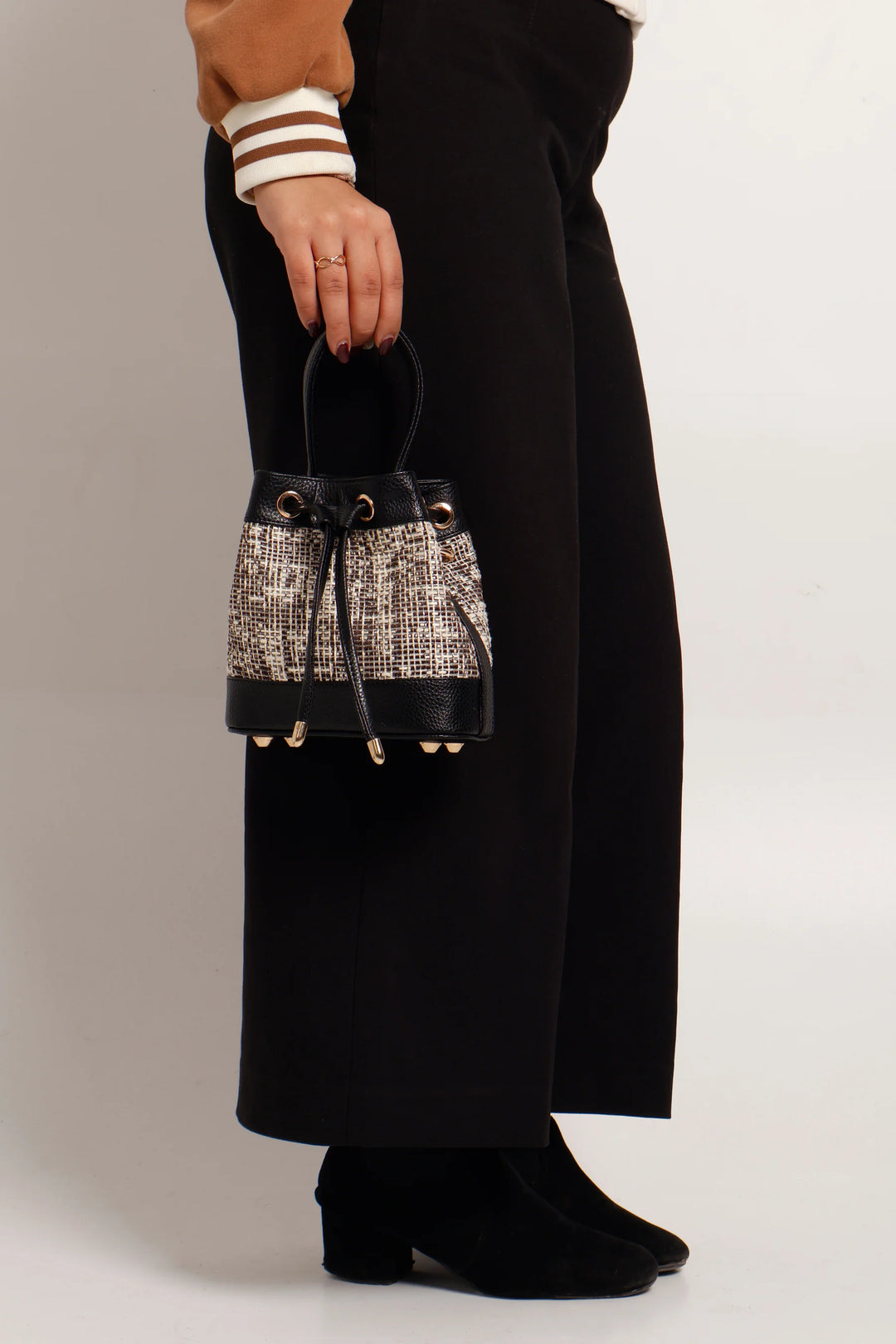 The Urban Tweed Bucket Bag - Suave Bags