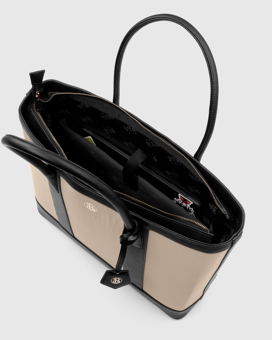 The Cambridge Classic Tote-Off white/ black combo